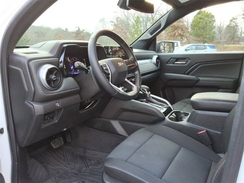 Certified 2023 Chevrolet Colorado LT w/ LT Convenience Package II image 22