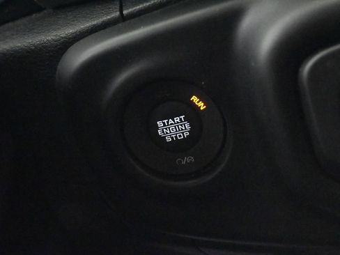 Used 2021 Jeep Wrangler Unlimited Sport AWD/4WD image 32