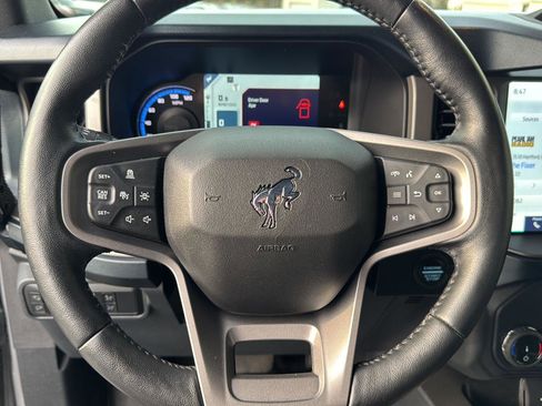 Used 2022 Ford Bronco Outer Banks image 15