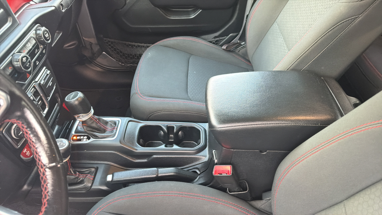 Used 2020 Jeep Gladiator Rubicon AWD/4WD image 20