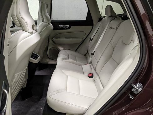 New 2026 Volvo XC60 B5 Ultra w/ Protection Package Premier image 23