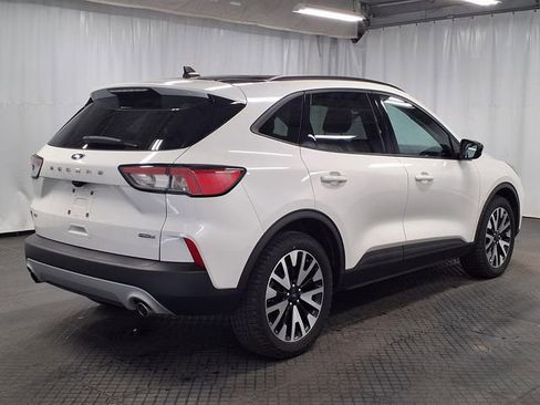 Used 2020 Ford Escape SE Sport image 7