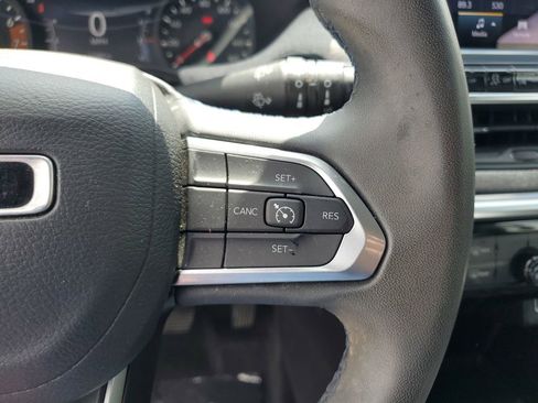 Used 2022 Jeep Compass Latitude image 18