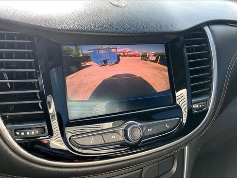 Used 2021 Chevrolet Trax LT w/ Driver Confidence Package FWD image 22