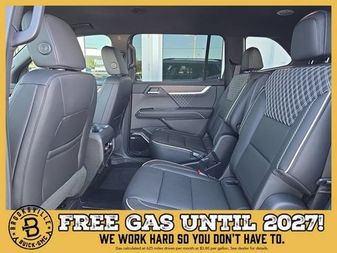 New 2026 GMC Acadia Denali w/ Super Cruise Package FWD image 15