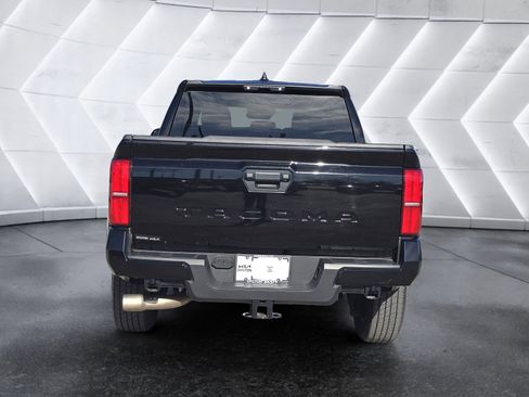 Used 2024 Toyota Tacoma SR5 image 4