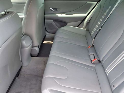 Certified 2023 Hyundai Elantra SEL w/ Cargo Package FWD image 9