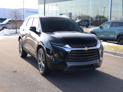 Used 2019 Chevrolet Blazer Premier w/ Sun and Wheels Package image 2