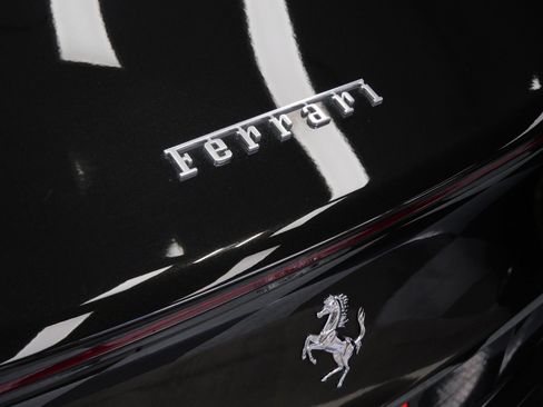 Used 2015 Ferrari California T RWD image 48