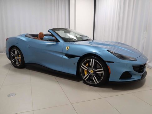 Certified 2022 Ferrari Portofino M image 8