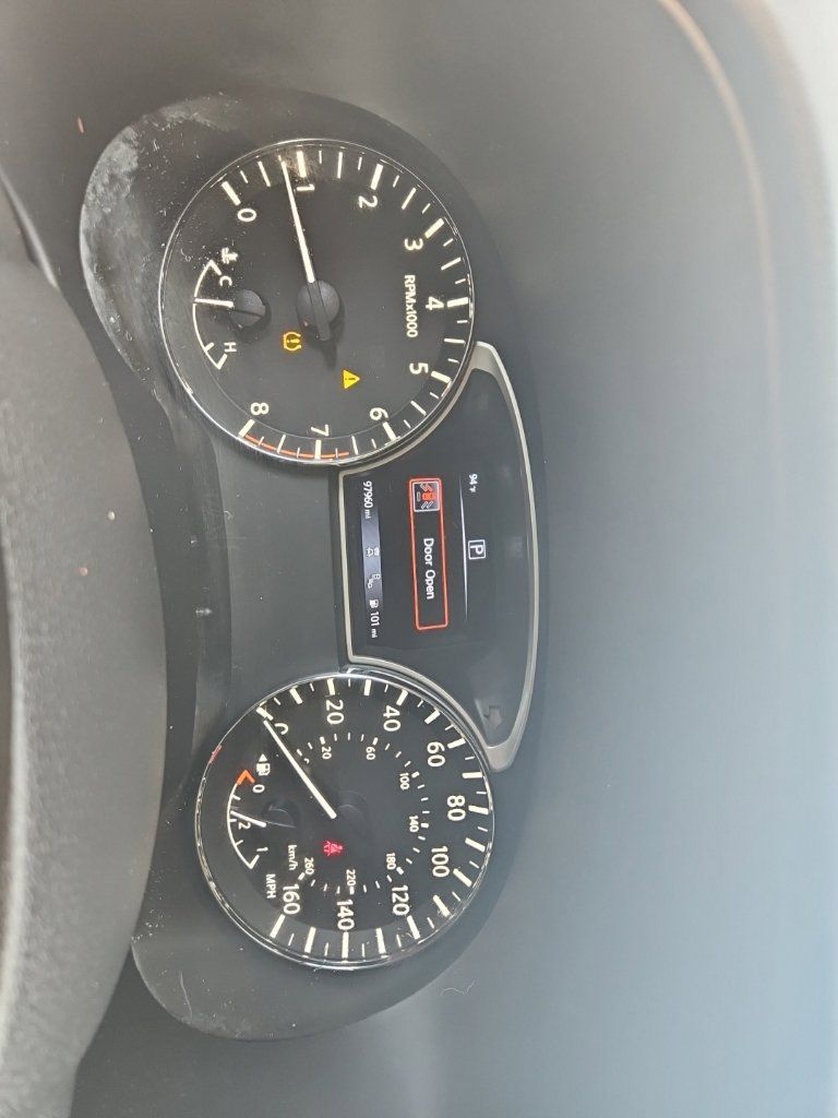 Used 2019 Nissan Pathfinder SV FWD image 9