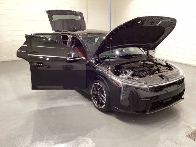 Used 2026 Kia K4 GT-Line w/ GT-Line Premium Package FWD image 9