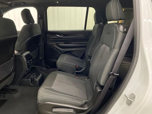 Used 2025 Jeep Grand Cherokee L Laredo AWD/4WD image 26