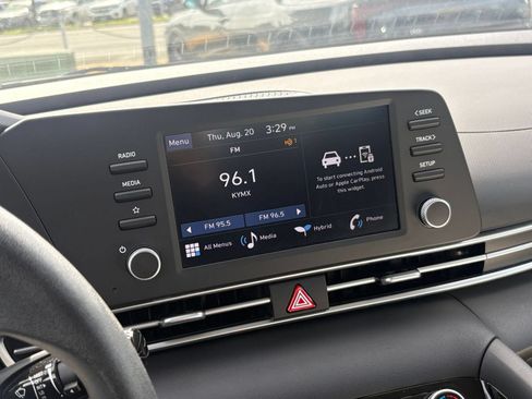 Used 2026 Hyundai Elantra Hybrid FWD image 20