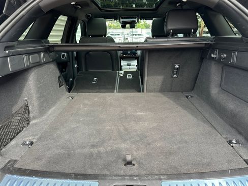 Used 2026 Land Rover Range Rover Velar S image 33