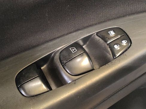 Used 2018 Nissan Sentra S FWD image 27