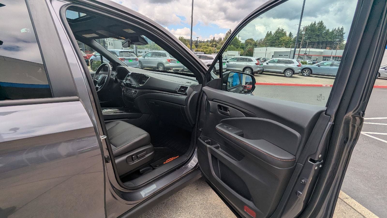 Used 2024 Honda Ridgeline TrailSport image 15