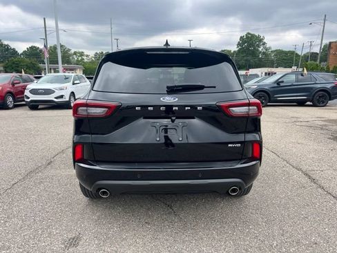 Certified 2024 Ford Escape ST-Line w/ Tech Pack #1 AWD/4WD image 5