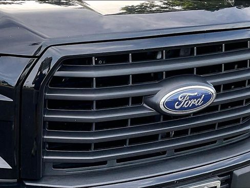 Used 2017 Ford F150 XLT w/ Equipment Group 301A Mid AWD/4WD image 29