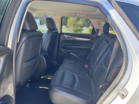 Used 2017 Cadillac XT5 Luxury image 26