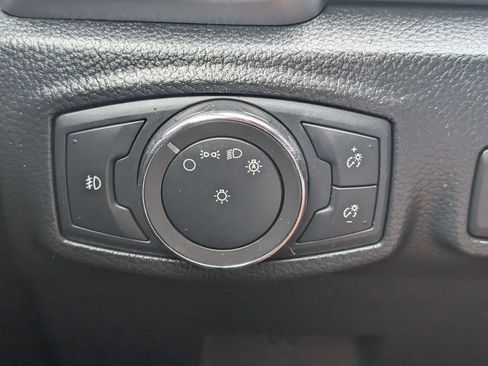 Used 2019 Ford Ranger XLT w/ Black Appearance Package image 11