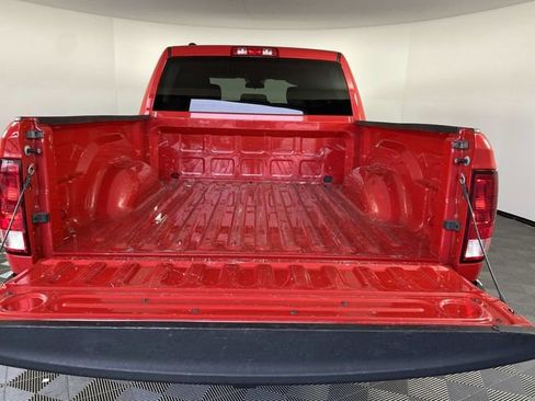 Used 2022 RAM 1500 Classic SLT AWD/4WD image 8