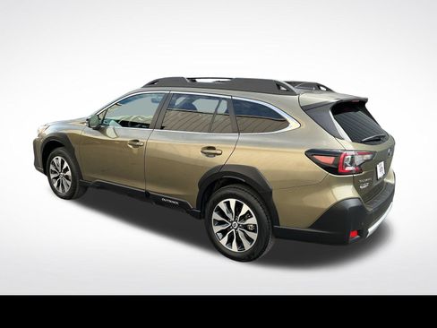 Certified 2024 Subaru Outback Limited AWD/4WD image 3