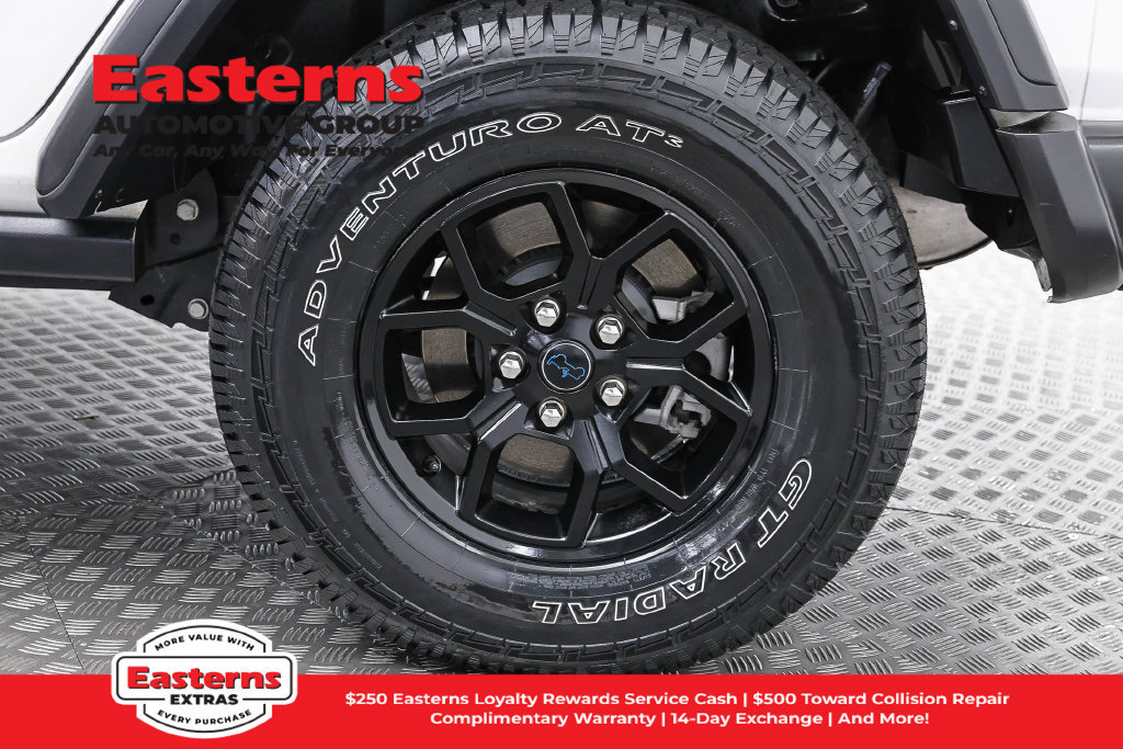 Used 2024 Jeep Wrangler Unlimited AWD/4WD image 37