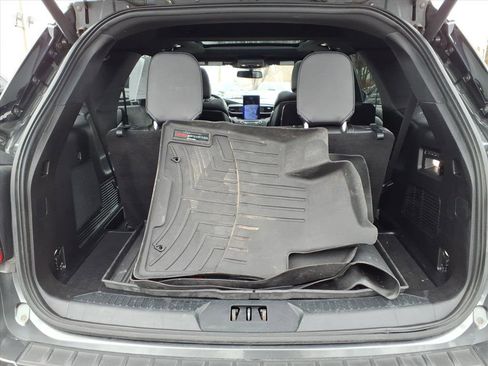 Used 2020 Ford Explorer ST w/ ST Street Pack image 33