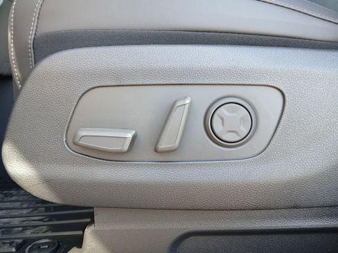 New 2026 Kia Carnival SX image 16