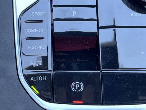 New 2026 BMW X5 xDrive40i AWD/4WD image 9