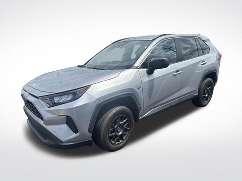 Used 2021 Toyota RAV4 LE FWD image 1