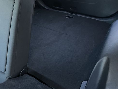 Used 2025 Kia Sportage LX image 17