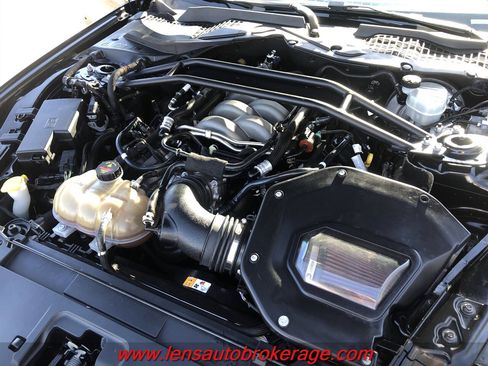 Used 2018 Ford Mustang GT Premium image 20