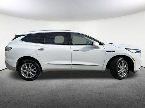 Certified 2023 Buick Enclave Essence w/ Experience Buick Package AWD/4WD image 16