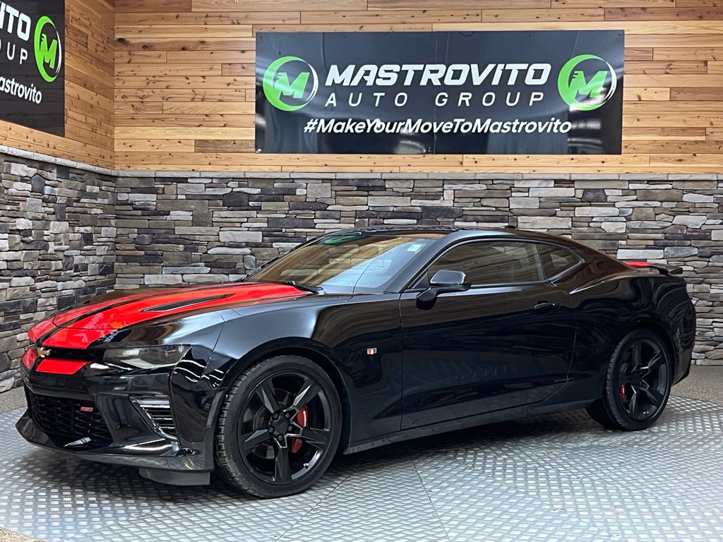 Used 2016 Chevrolet Camaro SS RWD image 12