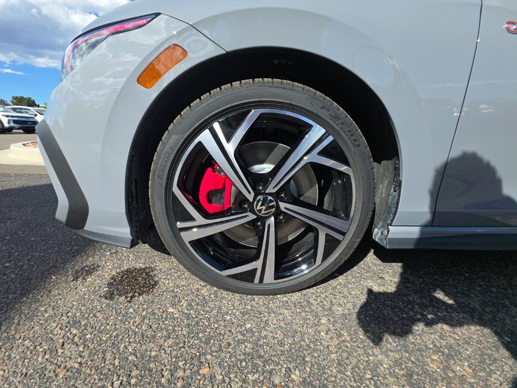 New 2026 Volkswagen GTI SE FWD image 25