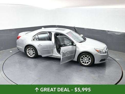 Used 2014 Chevrolet Malibu LT FWD image 58