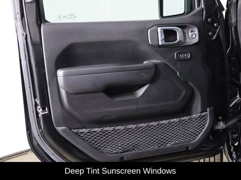 Used 2022 Jeep Wrangler Unlimited Sport image 19