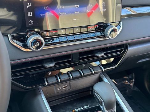 New 2025 Chevrolet Colorado Z71 w/ Z71 Convenience Package 2 image 22