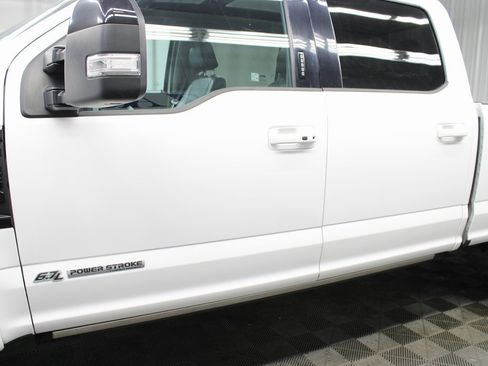 Used 2021 Ford F250 Lariat w/ Tremor Off-Road Package image 45