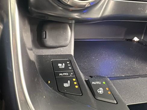 Used 2023 Lexus LX 600 F Sport image 32