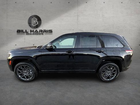 New 2025 Jeep Grand Cherokee Summit image 10