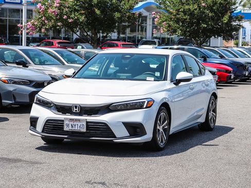 Certified 2024 Honda Civic LX image 3