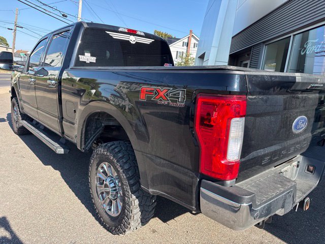 Used 2017 Ford F250 XLT w/ XLT Premium Package AWD/4WD image 8