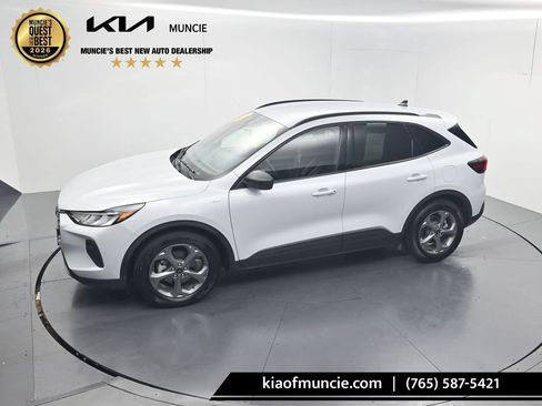 Used 2025 Ford Escape ST-Line FWD image 46