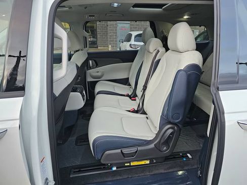 New 2026 Kia Carnival SX Prestige FWD image 13