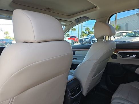 Used 2017 Honda CR-V Touring image 12