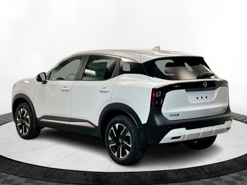New 2025 Nissan Kicks SV w/ Charging Package image 3
