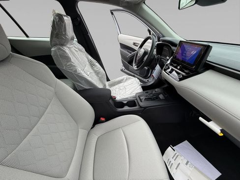 New 2026 Toyota Corolla Cross L image 15
